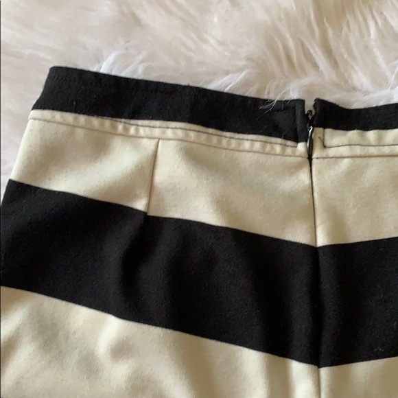 SEDUCTION Shorts - Picture 6 of 6